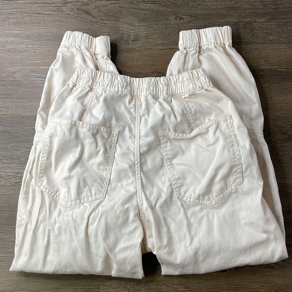 We the Free Women’s Cream High Rise Revival Cotton Denim Joggers, size XS - Picture 13 of 16